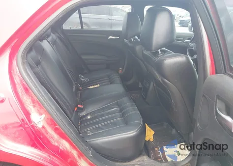 2015 Chrysler 300 300S z USA, uszkodzony, nr VIN 2C3CCABG5FH808342